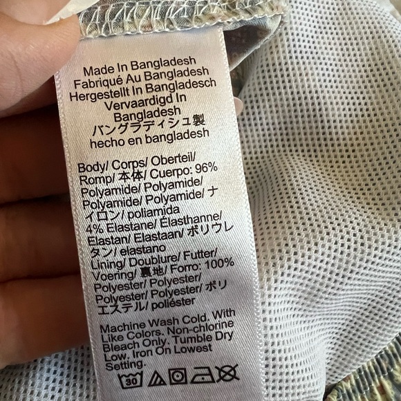 J.Crew 6'' stretch swim trunk in print with ECONYL nylon Size XL - Picture 10 of 10